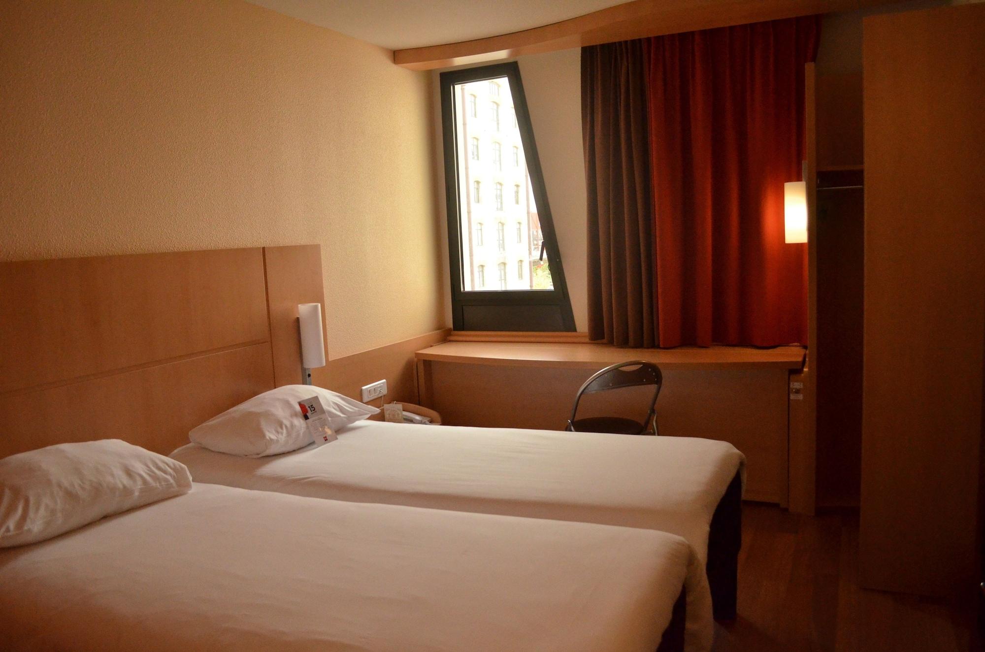 Ibis Marseille Centre Euromed Hotel Bagian luar foto