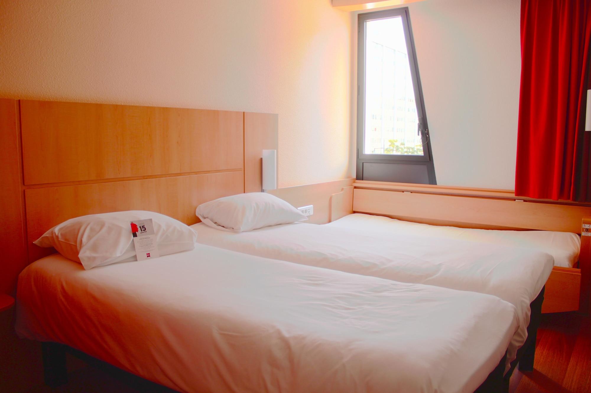 Ibis Marseille Centre Euromed Hotel Bagian luar foto