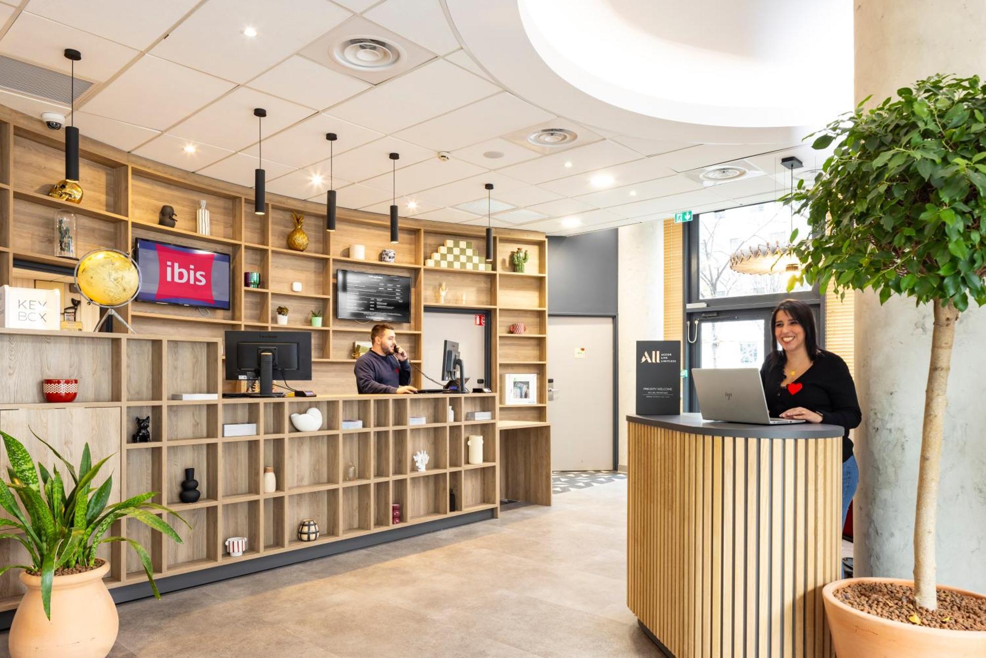 Ibis Marseille Centre Euromed Hotel Bagian luar foto