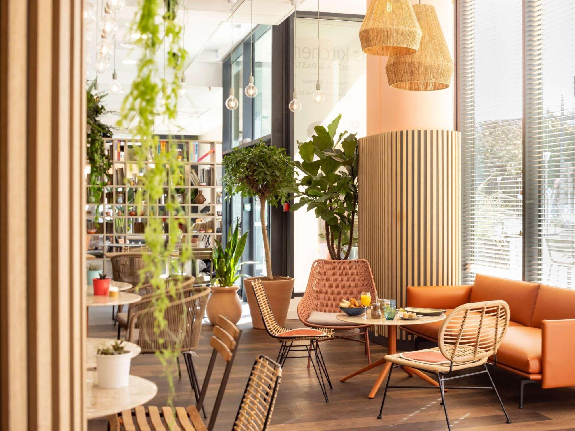 Ibis Marseille Centre Euromed Hotel Bagian luar foto