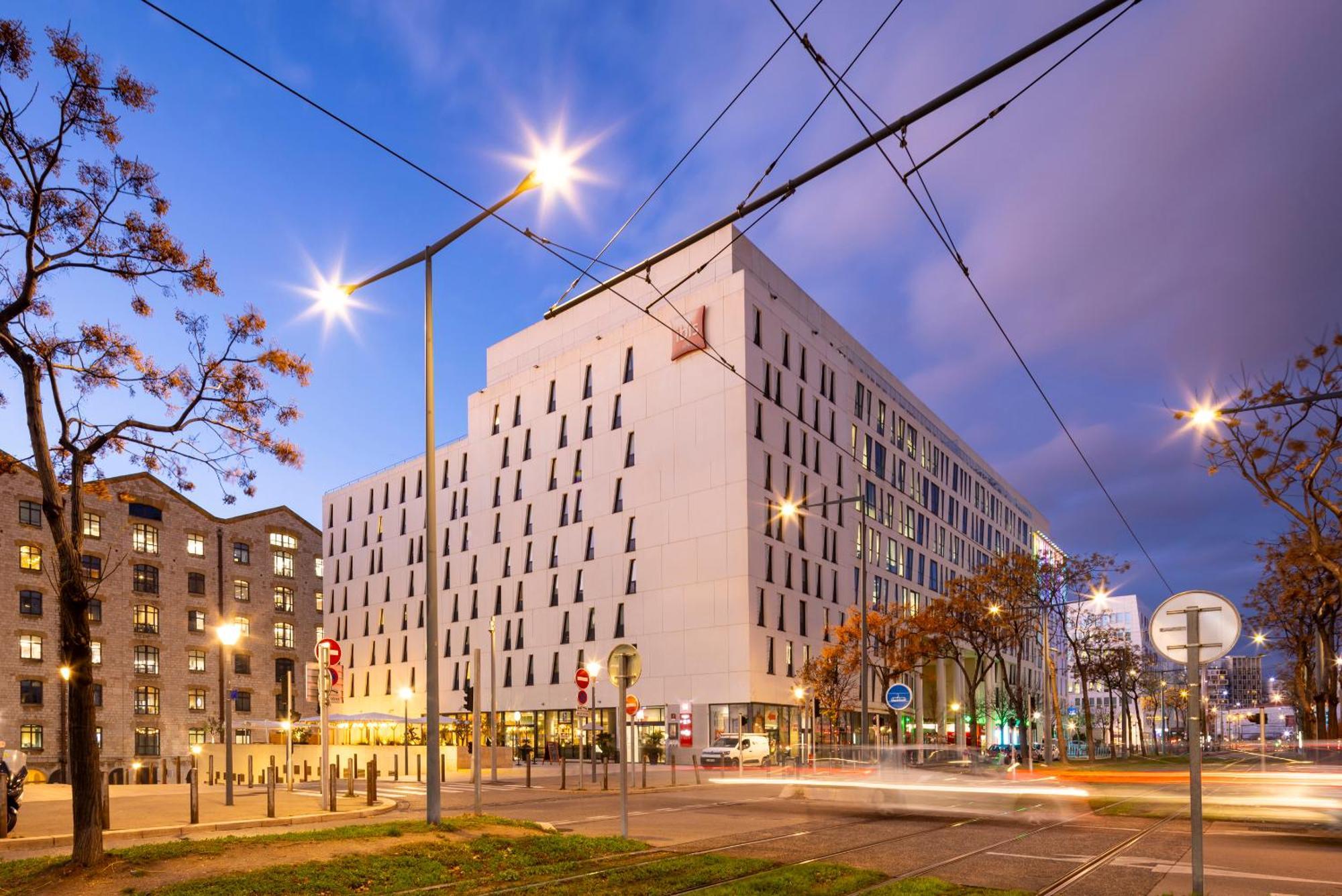 Ibis Marseille Centre Euromed Hotel Bagian luar foto